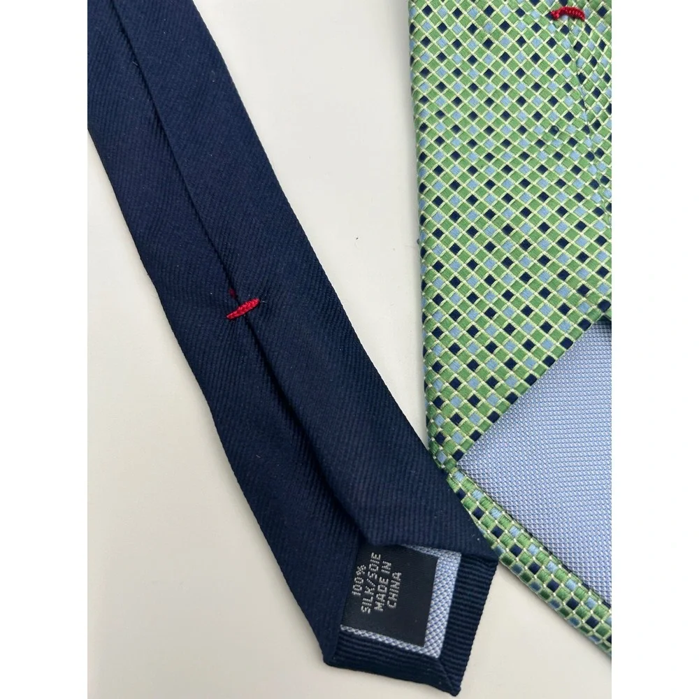 Tommy Hilfiger Mens Green Blue Micro Check Geometric 100% Silk Necktie Tie - Picture 4 of 6